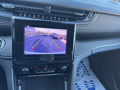 2023 Jeep Grand Cherokee Laredo 4x4