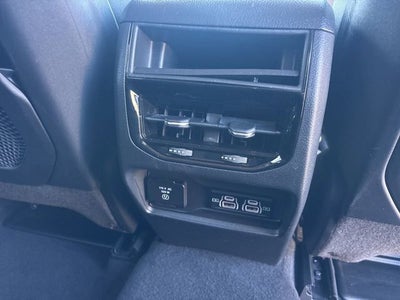 2023 Jeep Grand Cherokee Laredo 4x4