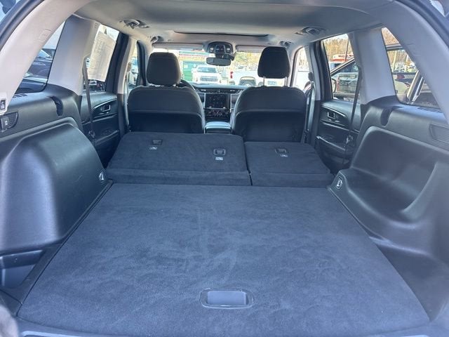 2023 Jeep Grand Cherokee Laredo 4x4