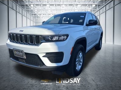 2023 Jeep Grand Cherokee Laredo 4x4