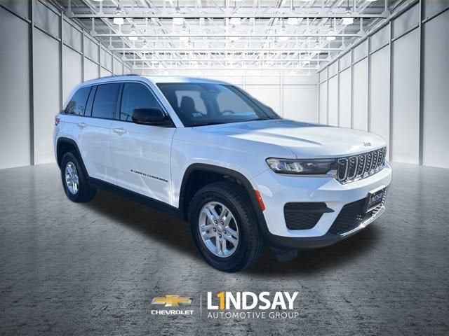 2023 Jeep Grand Cherokee Laredo 4x4