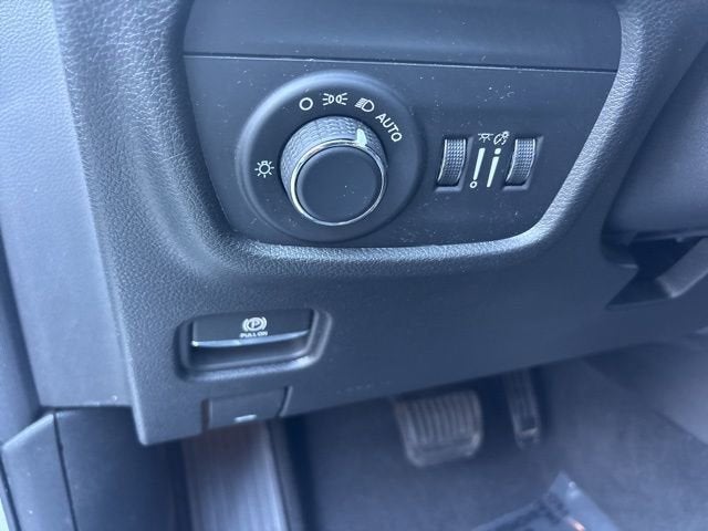 2023 Jeep Grand Cherokee Laredo 4x4