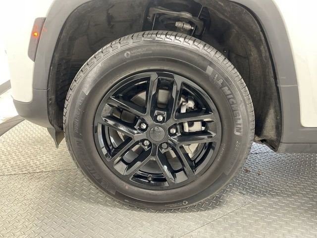 2024 Jeep Grand Cherokee Laredo X 4x4