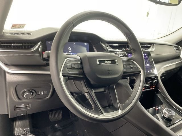 2024 Jeep Grand Cherokee Laredo X 4x4