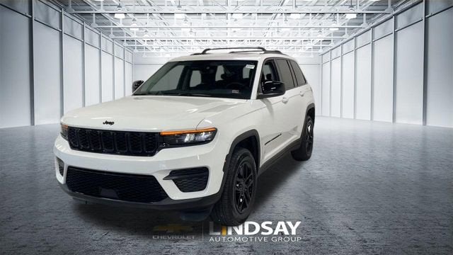2024 Jeep Grand Cherokee Laredo X 4x4