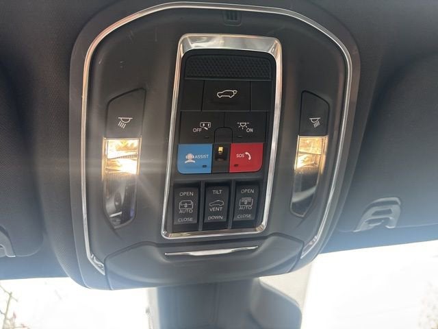 2023 Jeep Wagoneer Series II Carbide 4x4