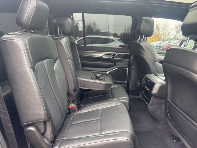 2023 Jeep Wagoneer Series II Carbide 4x4