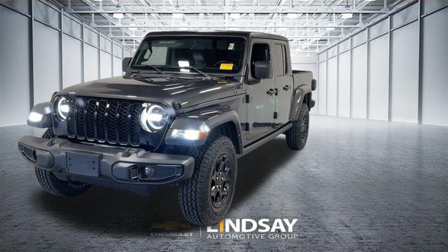 2023 Jeep Gladiator Willys 4x4