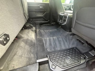 2020 RAM 1500 Big Horn Crew Cab 4x4 5'7" Box