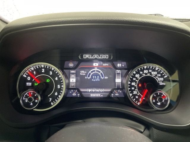 2022 RAM 1500 Big Horn Crew Cab 4x4 5'7" Box