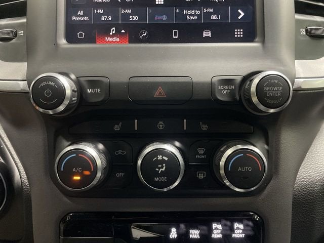 2022 RAM 1500 Big Horn Crew Cab 4x4 5'7" Box