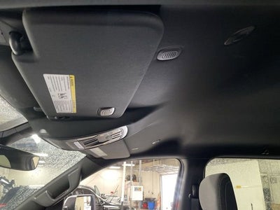 2022 RAM 1500 Big Horn Crew Cab 4x4 5'7" Box