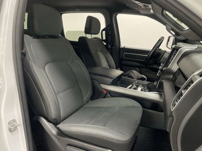 2022 RAM 1500 Big Horn Crew Cab 4x4 5'7" Box