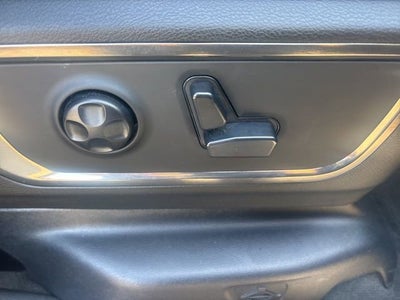 2020 RAM 1500 Limited Crew Cab 4x4 5'7" Box