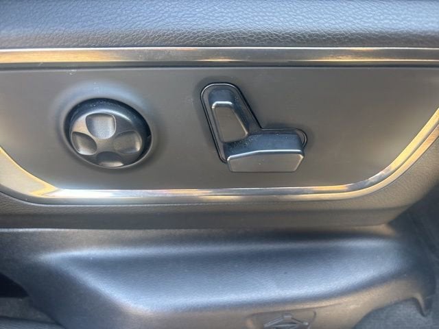 2020 RAM 1500 Limited Crew Cab 4x4 5'7" Box