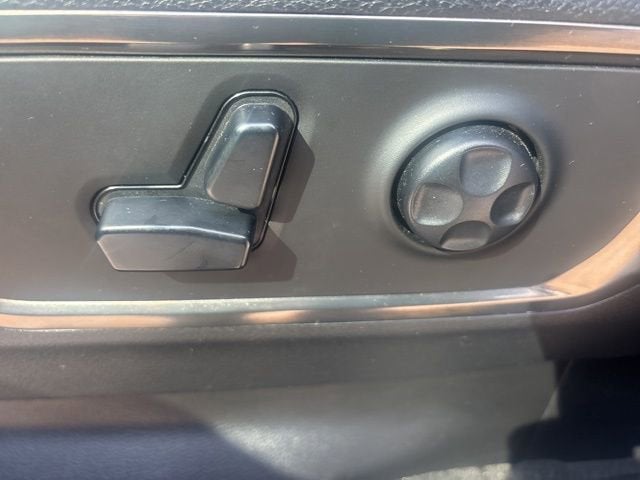 2020 RAM 1500 Limited Crew Cab 4x4 5'7" Box