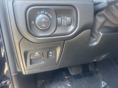 2020 RAM 1500 Limited Crew Cab 4x4 5'7" Box