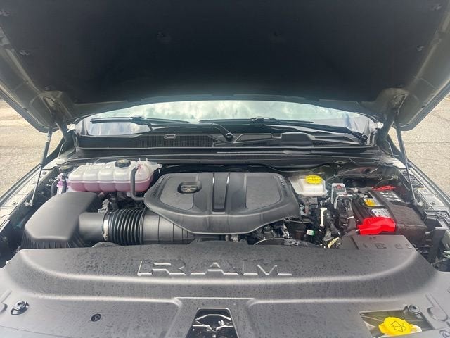 2026 RAM 1500 Laramie Crew Cab 4x4 5'7" Box