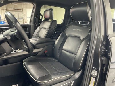 2022 RAM 1500 Laramie Crew Cab 4x4 5'7" Box