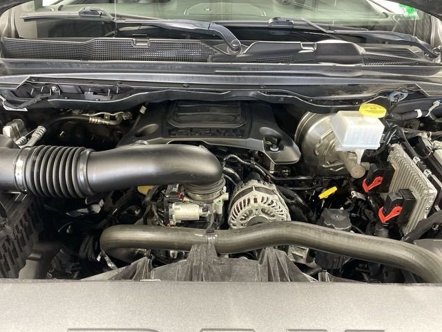 2022 RAM 1500 Laramie Crew Cab 4x4 5'7" Box