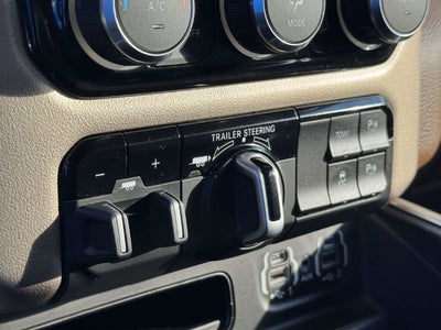 2021 RAM 1500 Laramie Crew Cab 4x4 5'7" Box