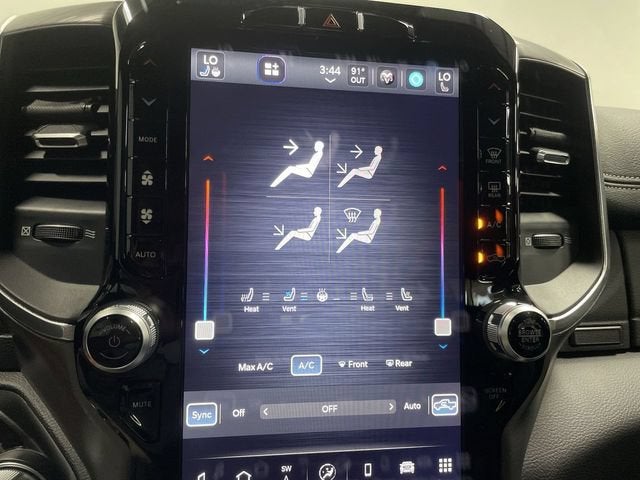 2023 RAM 1500 Laramie Crew Cab 4x4 5'7" Box