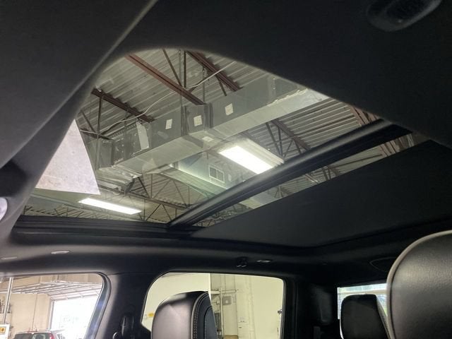 2023 RAM 1500 Laramie Crew Cab 4x4 5'7" Box