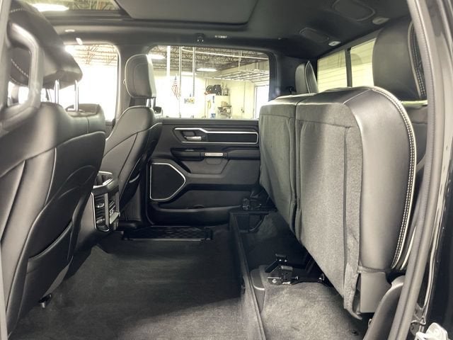 2023 RAM 1500 Laramie Crew Cab 4x4 5'7" Box