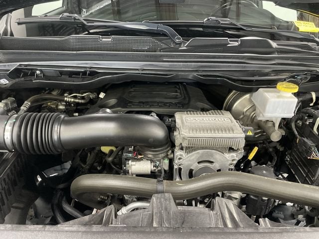2023 RAM 1500 Laramie Crew Cab 4x4 5'7" Box
