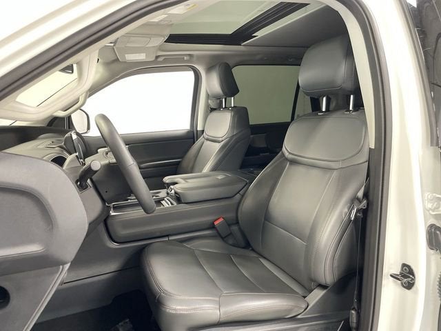 2025 Ford Expedition Active MAX