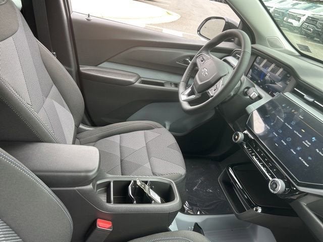 2027 Chevrolet Bolt LT - Photo 16