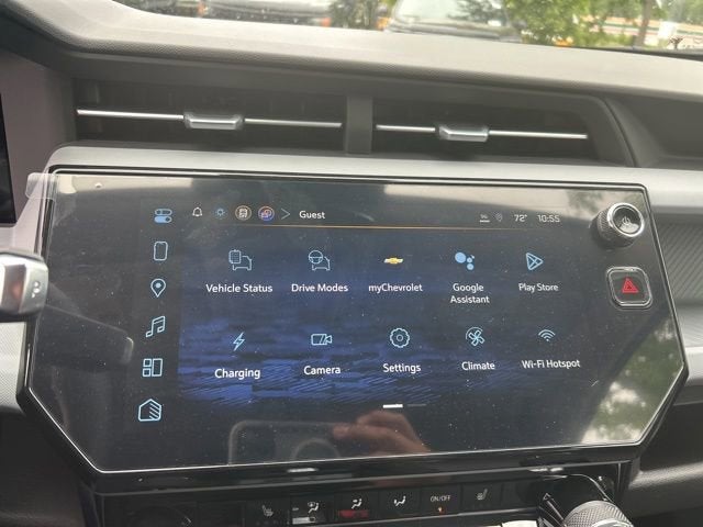 2027 Chevrolet Bolt LT - Photo 21