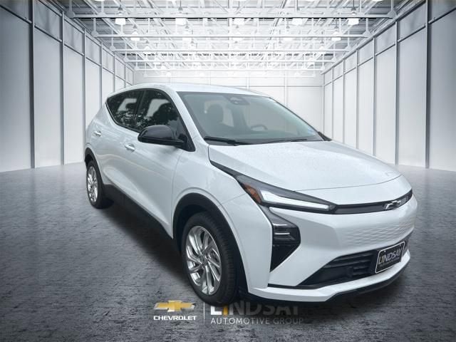 2027 Chevrolet Bolt LT - Photo 3