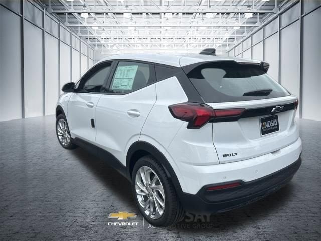 2027 Chevrolet Bolt LT - Photo 31
