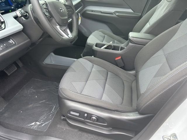 2027 Chevrolet Bolt LT - Photo 8
