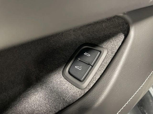 2025 Chevrolet Corvette E-Ray 1LZ