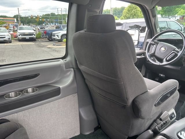 2021 Chevrolet Express Passenger 2500 LS