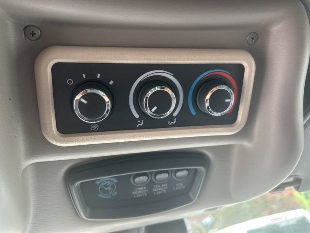 2021 Chevrolet Express Passenger 2500 LS