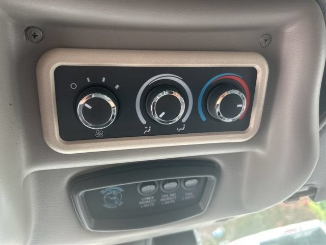 2021 Chevrolet Express Passenger 2500 LS