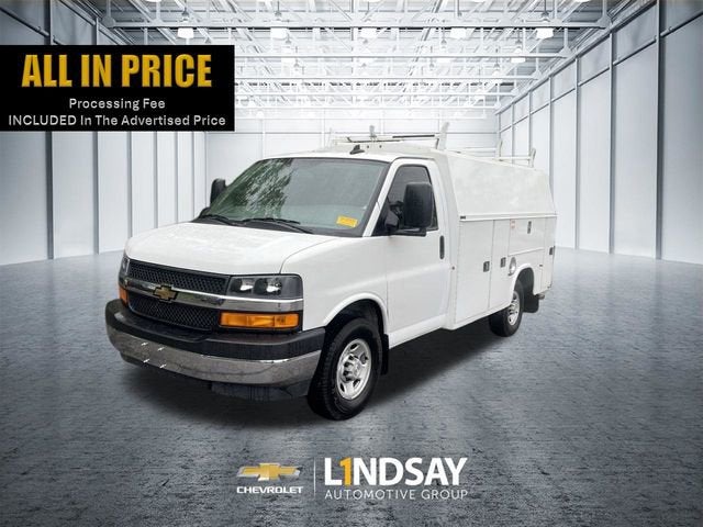 2022 Chevrolet Express Cutaway 3500 Work Van