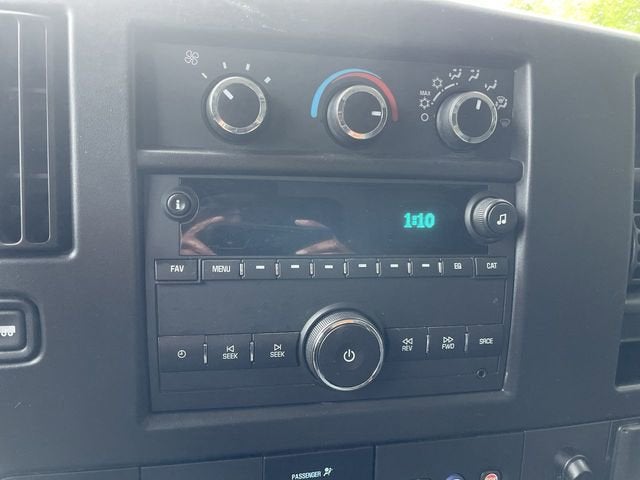 2022 Chevrolet Express Cutaway 3500 Work Van
