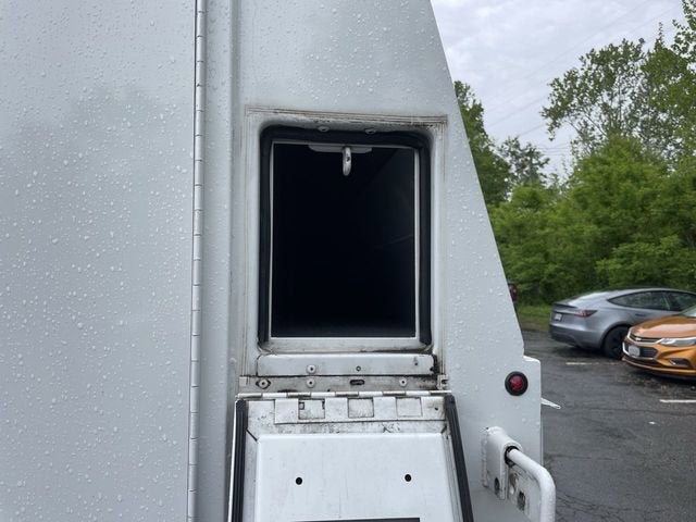 2022 Chevrolet Express Cutaway 3500 Work Van