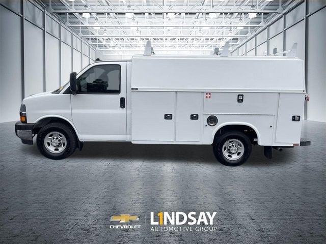 2022 Chevrolet Express Cutaway 3500 Work Van