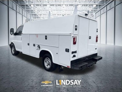 2022 Chevrolet Express Cutaway 3500 Work Van