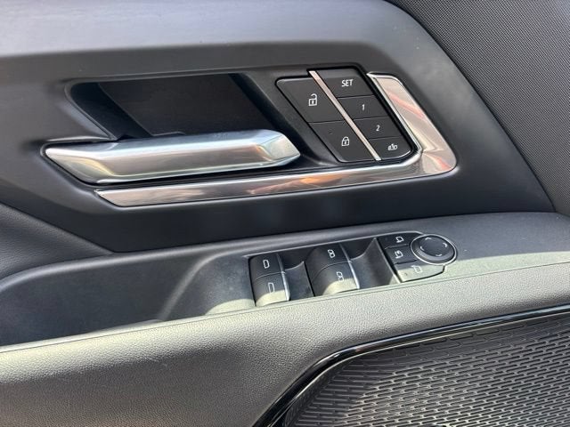 2025 Chevrolet Silverado EV RST - Max Range