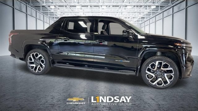 2025 Chevrolet Silverado EV RST - Max Range
