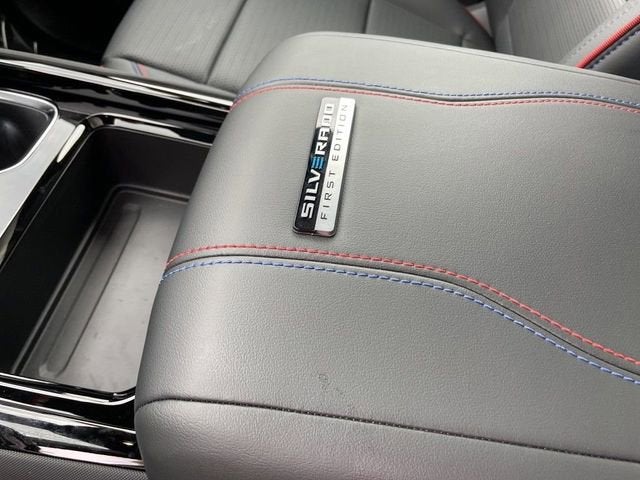 2024 Chevrolet Silverado EV RST