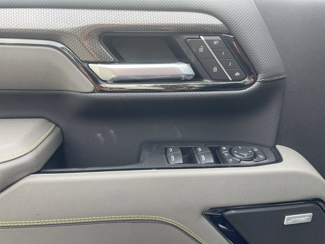 2026 Chevrolet Silverado 2500 HD ZR2 - Photo 13