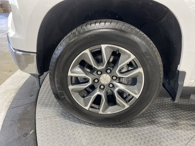 2022 Chevrolet Silverado 1500 LT (2FL)