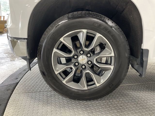 2022 Chevrolet Silverado 1500 LT (2FL)